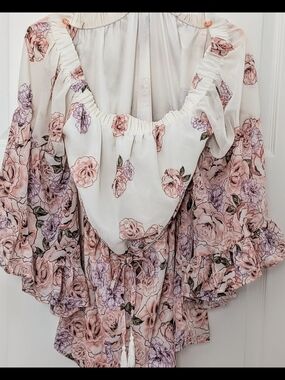 A HINT OF BLUSH Floral Off-Shoulder Romper in Pink and Lavender Size L